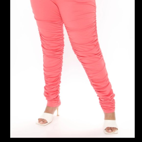 Fashion Nova "Chase The Bag" Pants - Picture 4 of 11